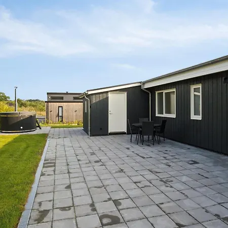 Alka - 500m From The Sea By Interhome * Sjolund